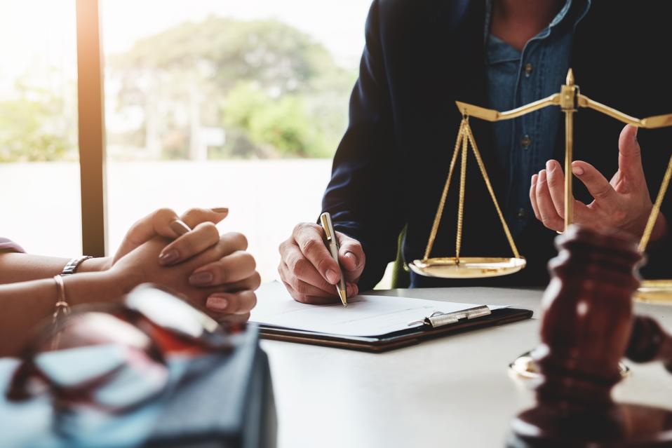 Commercial Lawyer